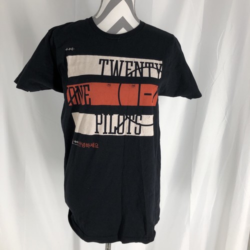 Twenty one pilots - one, graphic
